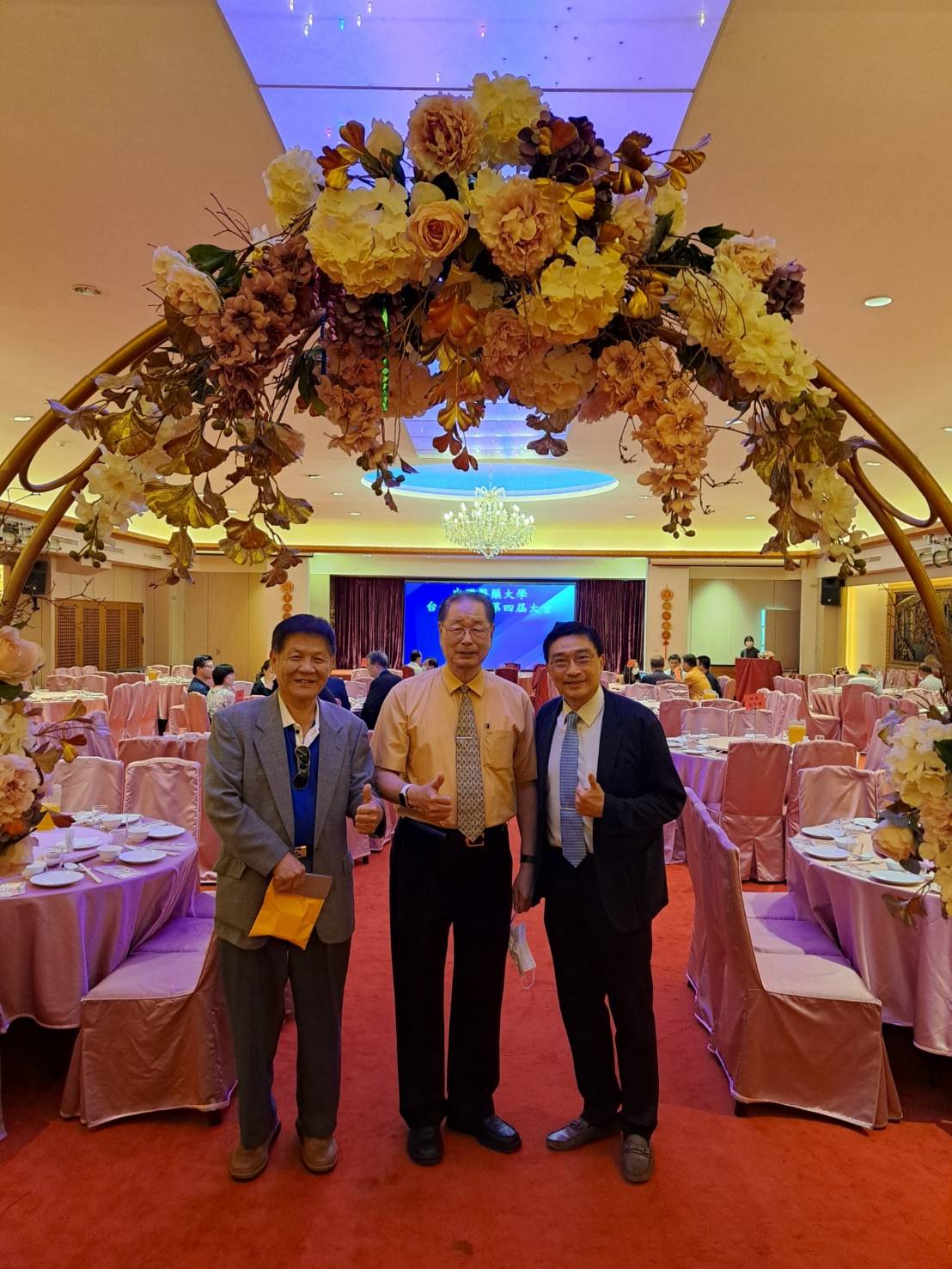 相册封面169063.jpg