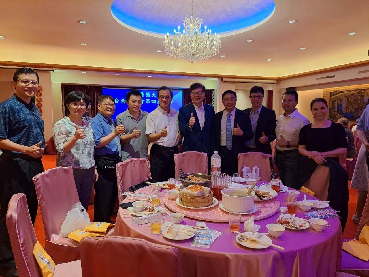 相册封面169063.jpg